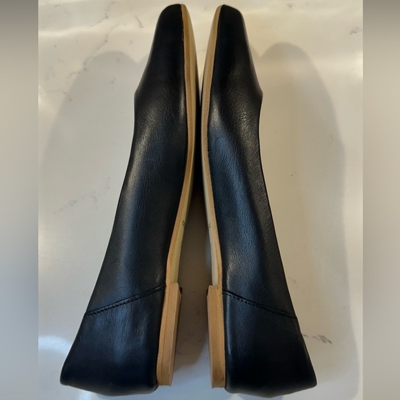 Coach and Four Black Leather Loafers Sleek Slip-On Comfortable Design - Picture 5 of 10